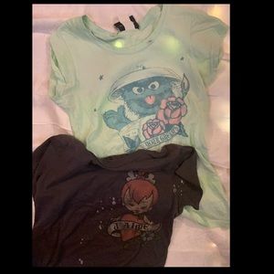 Two Junk Food T-shirt size small